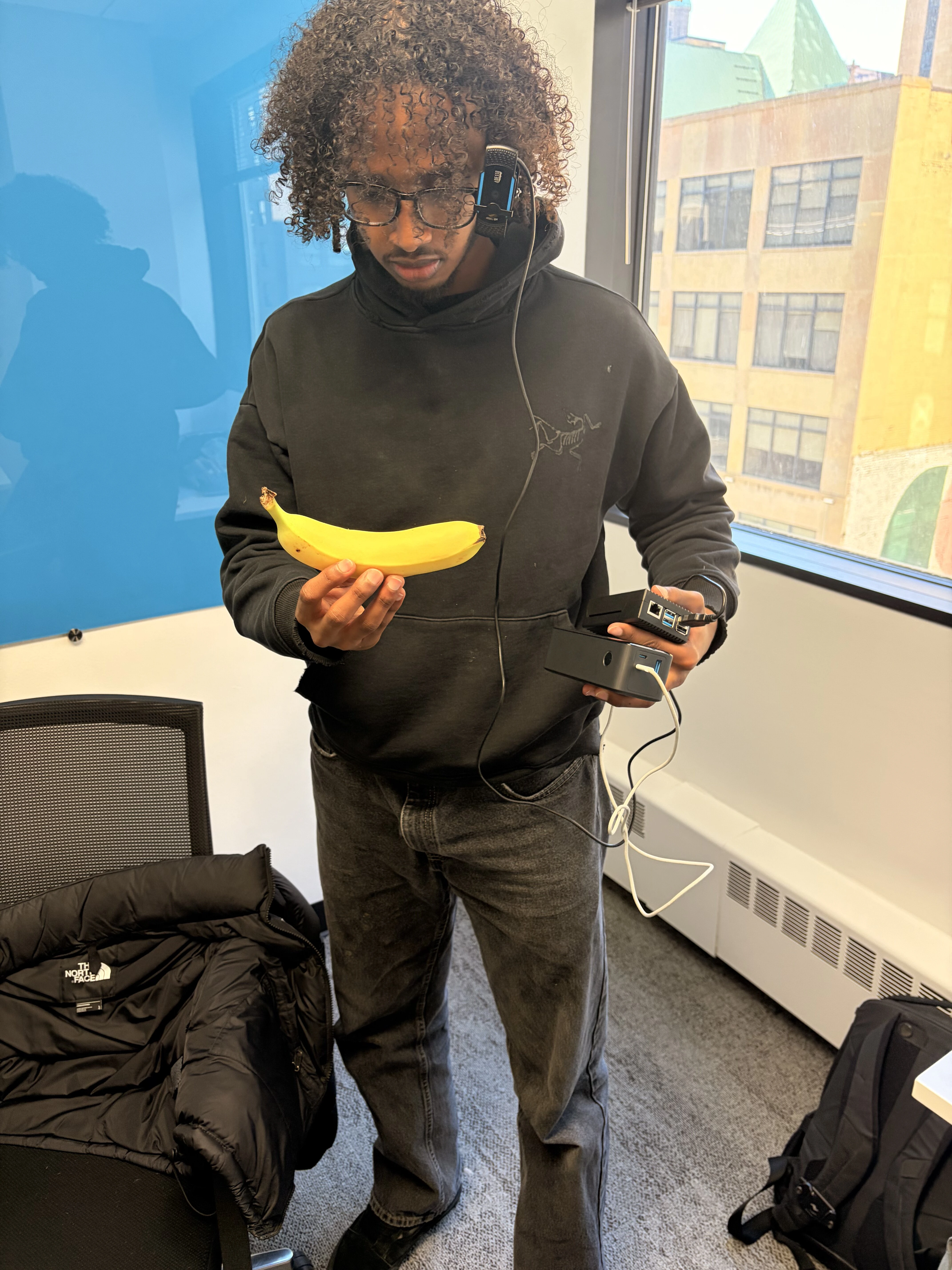Smart glasses prototype with Raspberry Pi and webcam